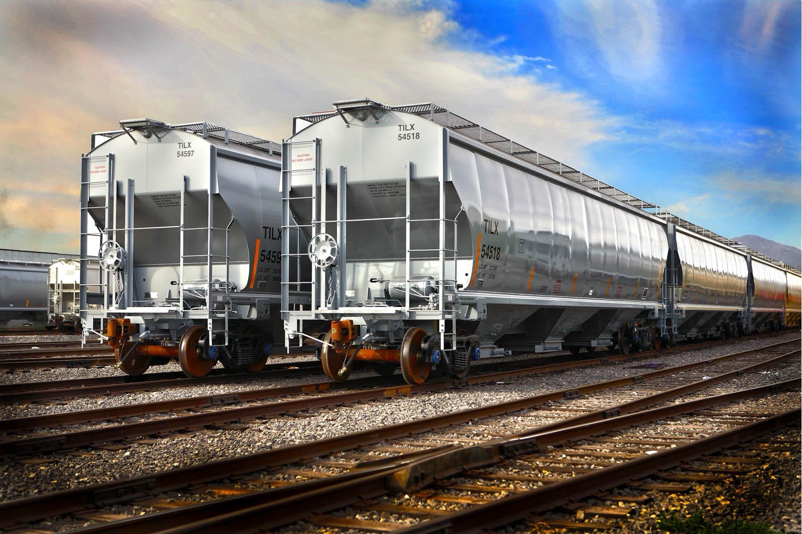 5461-covered-hopper