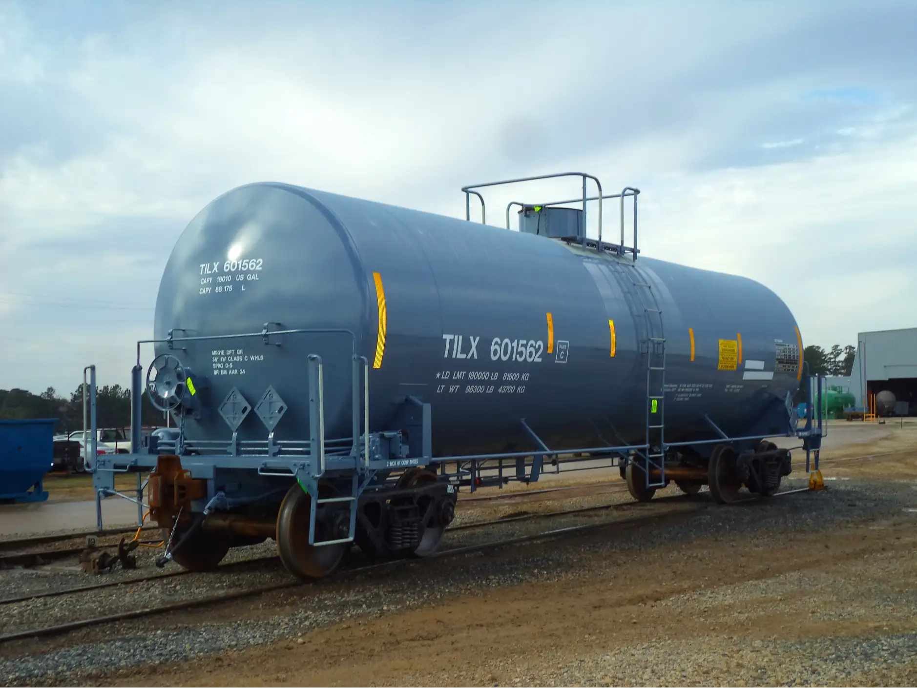 18063-Chlorine-Tank-Car